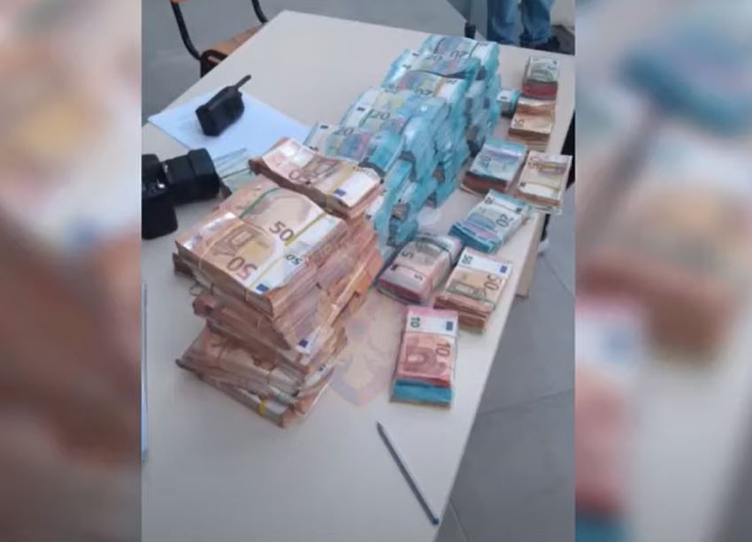 Nga Italia tenton të hyjë në Shqipëri me rreth 500 mijë euro, dalin pamjet që tregojnë se ku i kishte fshehur paratë