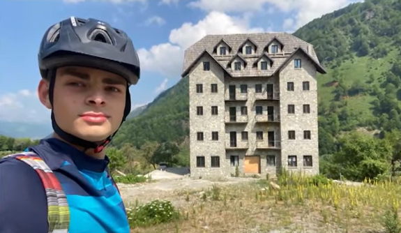 Ahmet Shala, ka udhëtuar me biçikletë nga Gjermania në Kosovë