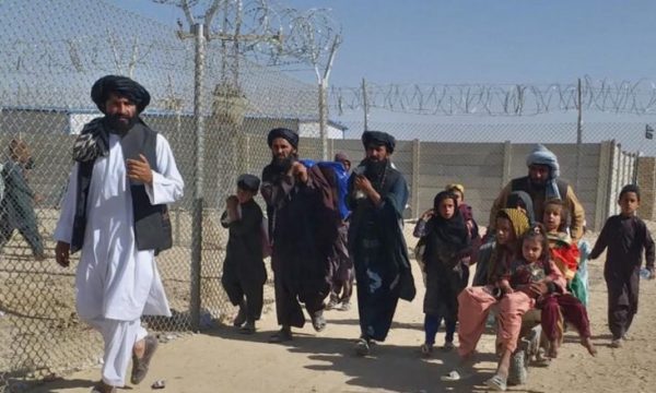 Grupi i parë i afganëve pritet të mbërrijë në Kosovë të dielën