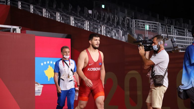 Mundësi Suharekas Egzon Shala mposhtet në çerekfinale, shpresohet në medaljen e bronztë nga repesazhi