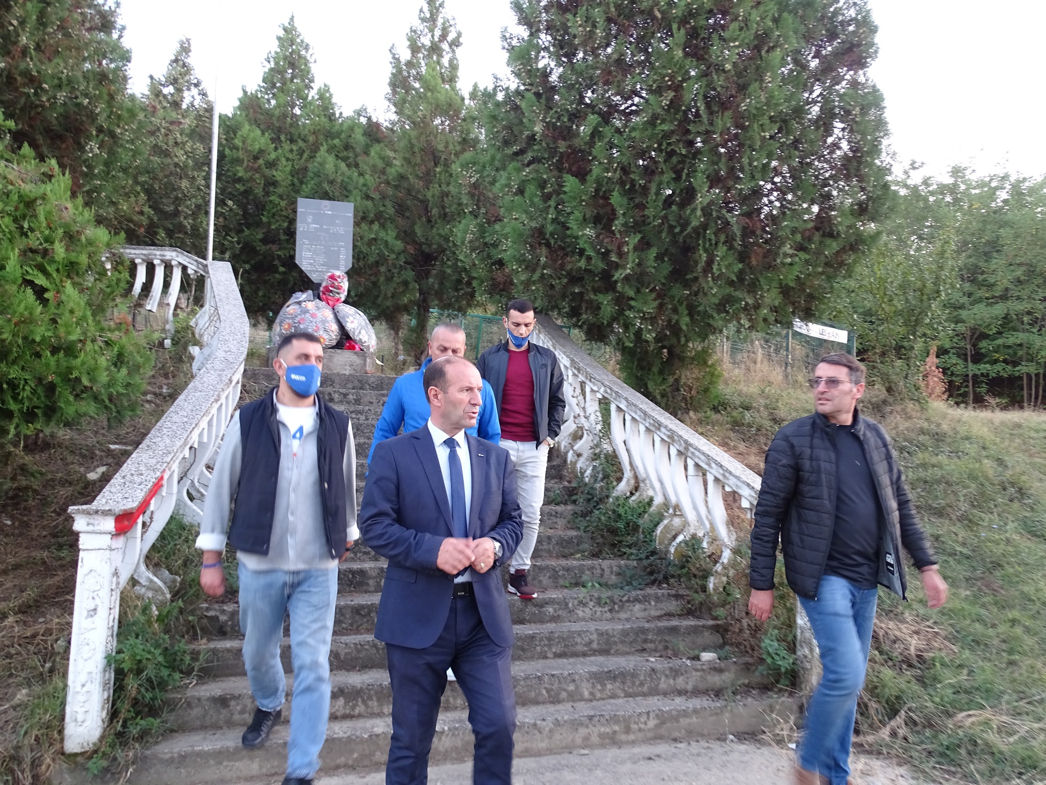 Murtez Zekolli vizitoi Leshanin, bashkëbisedoi me banorët për prioritetet e këtij fshati